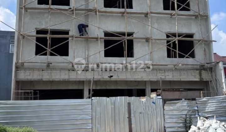 Ruko Baru Gandeng 3Lt di Metland Puri Pinggir Jalan Boulevard  1