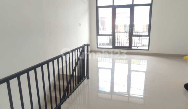 Good Ruko 2 Floors Ready to Use in Bustling Prima Aryana Karawaci Area 2