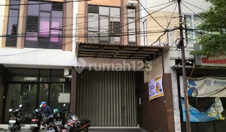 Ruko Baru 3Lt Minimalis Modern di Taman Aries Jakarta Barat