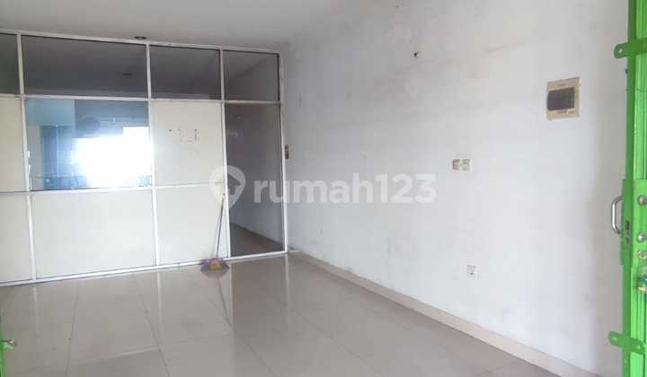 Ruo Bagus 3 Floors Ready to Use, Lively, Facing Binong Main Road, Tangerang. 2