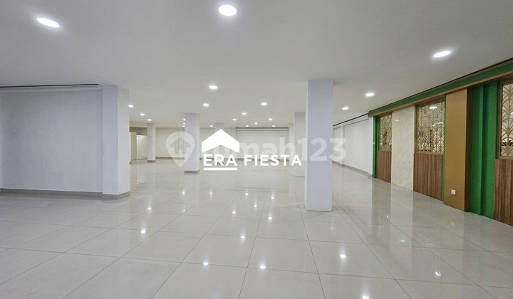 5-Unit Shophouses Facing Main Road in Busy Serpong Location 2
