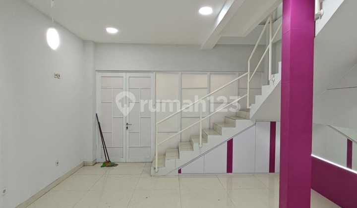 Ruko Rivera Bagus Terenovasi 3Lt Cocok untuk Perkantoran Palem Semi