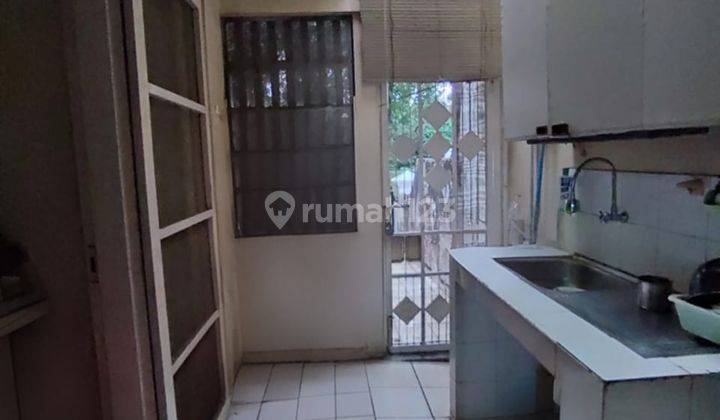 Rumah Siap Huni Kondisi Rapi Taman Himalaya Lippo Karawaci. 2