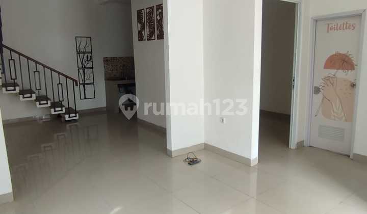 Beautiful Ready-to-Live Renovated House in the Grand Aryana Karawaci Cluster Beautiful Ready-to-Live Renovated House in the Grand Aryana Karawaci Cluster