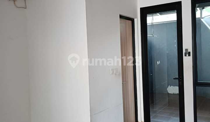 Rumah Bagus Siap Huni Strategis Permata Millenium Lippo Karawaci. 2