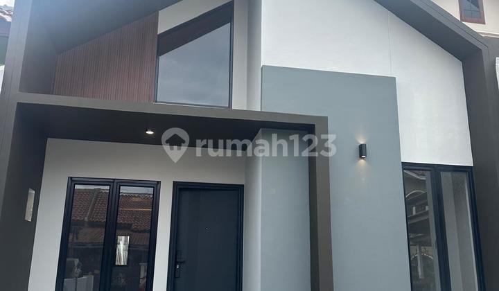 Rumah Bagus Siap Huni Strategis di Palem Semi Karawaci