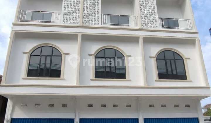 Newly Built 3-Unit Row House on Main Road, 3 Floors, with SHM in Palembang Newly Built 3-Unit Row House on Main Road, 3 Floors, with SHM in Palembang