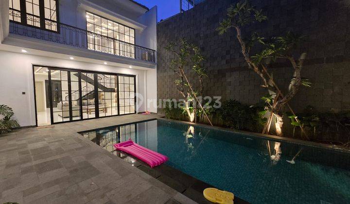 Di Sewa Rumah Cluster Emerald Lippo Cikarang Ada Swimming Pool 2
