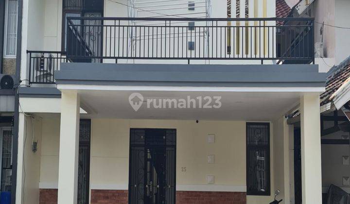 Disewakan Rumah Taman Beverli Beverly Lippo Cikarang 1