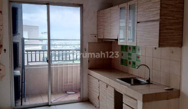 Apartemen Mewah 2 Kamar Semi Furnished View Kolam Renang 1