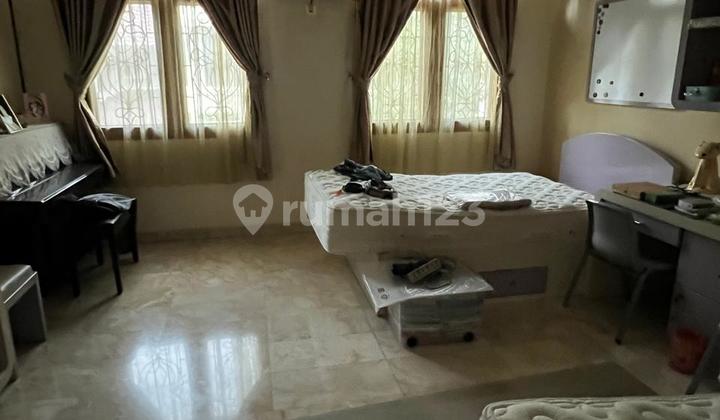 4-Story Town House Fully Furnished in Pantai Mutiara, North Jakarta - Elite Neighborhood 2