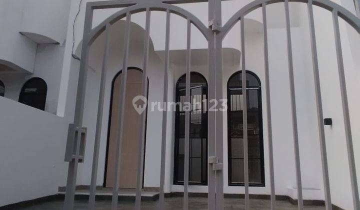 Dijual Rumah 2 Lantai di Citra Garden 2, Jakarta Barat 1