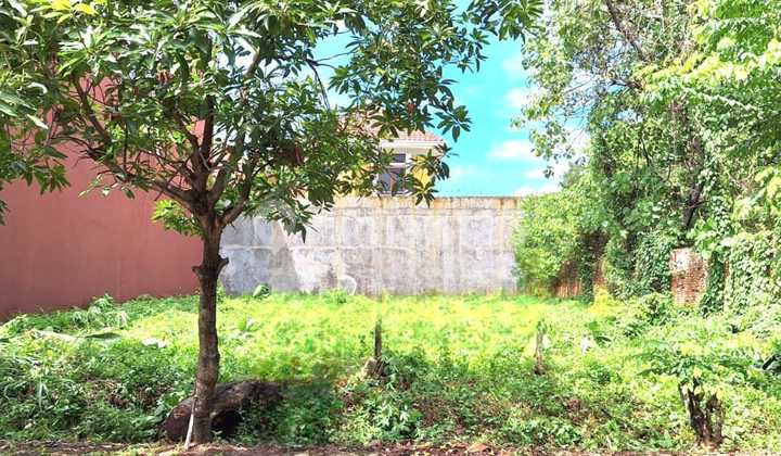 Strategic Location Land Plot for Sale Near Toll Gate in Cibubur Ciracas Strategic Location Land Plot for Sale Near Toll Gate in Cibubur Ciracas