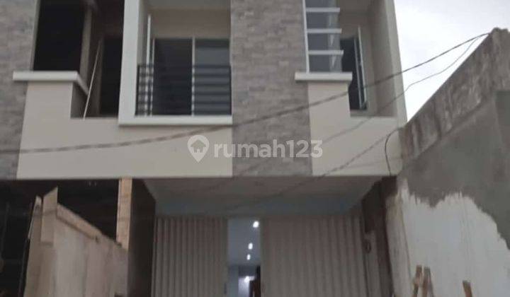 Rumah Baru Minimalis Bagus Dan Cantik di Jelambar Jakarta Barat 1