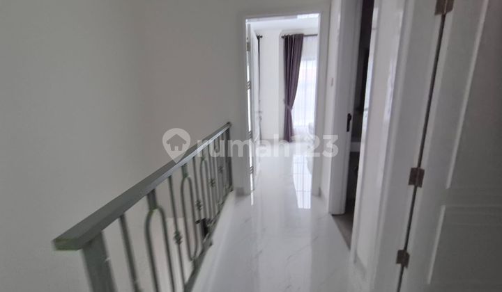 Rumah Baru 2 Lantai Style American Classic di Sunter Graha Pratama, Jakarta Utara - Lokasi Bagus