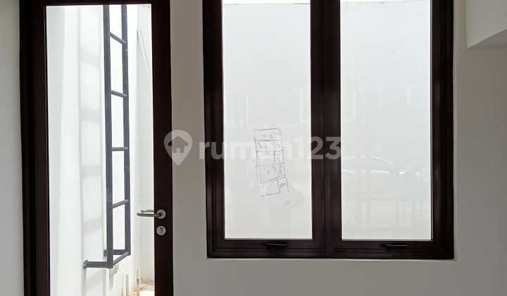 Ruko The Savoy 2 Lantai Berlokasi Strategis Cocok untuk Usaha di Jgc Cakung Jakarta Timur Ruko The Savoy 2 Lantai Berlokasi Strategis Cocok untuk Usaha di Jgc Cakung Jakarta Timur