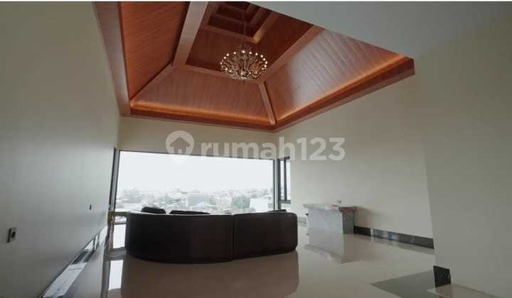 Rumah Mewah di Pantai Mutiara Jakarta Utara - Full Furnished, View Laut, Private Pool & Lift 2