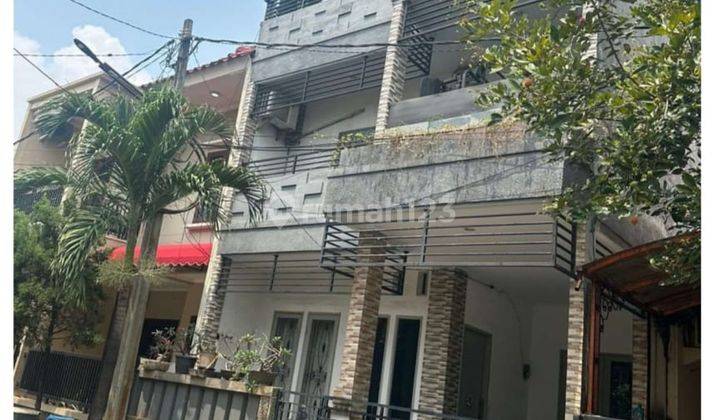 Rumah 2 Lantai Cantik Dan Strategis di Mediterania Regency Cikunir Bekasi 2