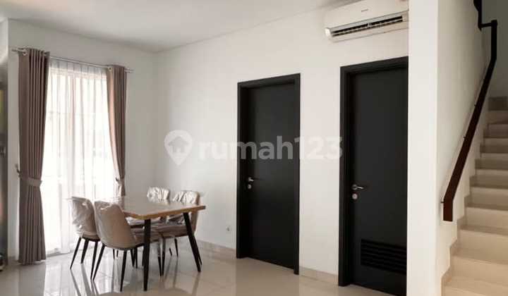 Rumah Nyaman 2 Lantai + Attic Room di Cakung Jakarta Timur - Siap Huni & Strategis Rumah Nyaman 2 Lantai + Attic Room di Cakung Jakarta Timur - Siap Huni & Strategis