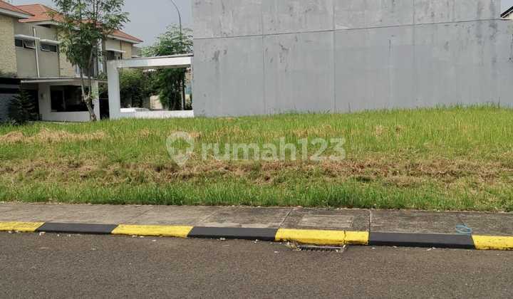 Strategic Land Plot, Ready to Build Hook in Cakung, East Jakarta