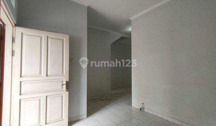 Dijual Rumah Bagus di Taman Cosmos, Jakarta Barat 2