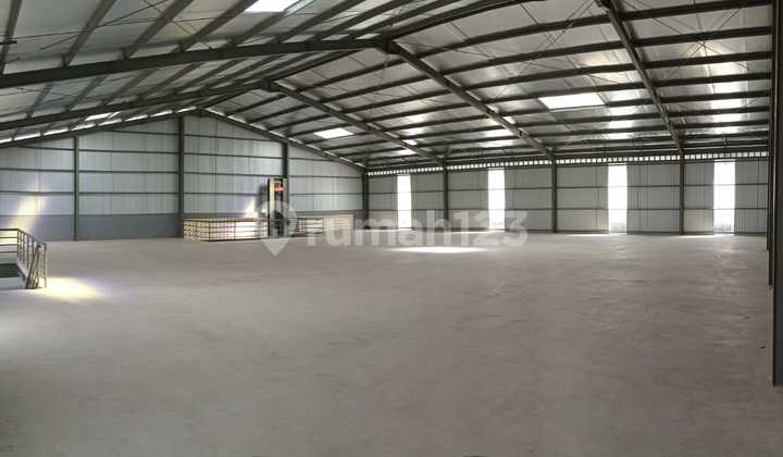 Gudang Bangunan Baru 2 Lantai Akses Kontainer 40 Ft di Sultan Agung Kota Bekasi