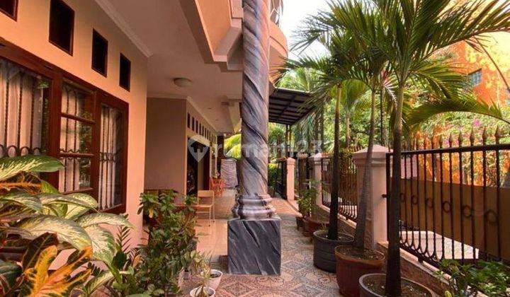 Rumah Menarik dan Semi Furnished Siap Huni di Taman Harapan Baru Bekasi 2
