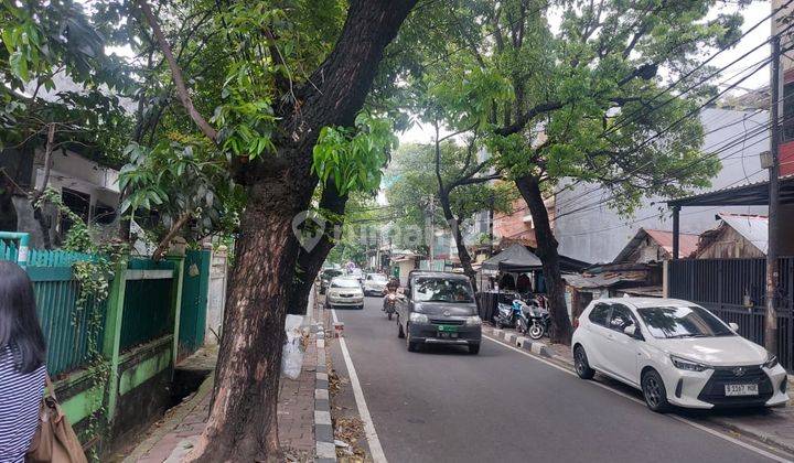 Rumah Hitung Tanah Lokasi Strategis di Tanjung Duren Barat 2