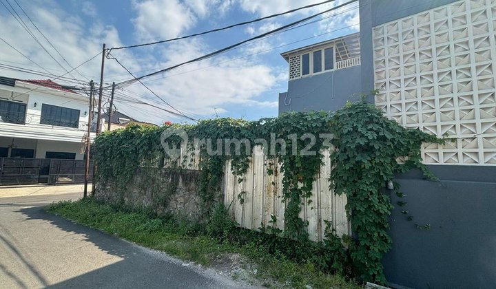 Strategic Hook Plot in Antapani Area with Wide Road Access