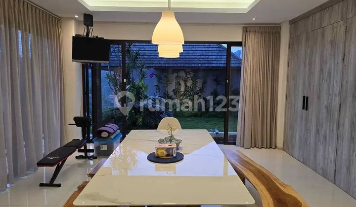 Luxury New Fully Furnished Ready-to-Occupy Resort House in Dago Pakar with Garden 2