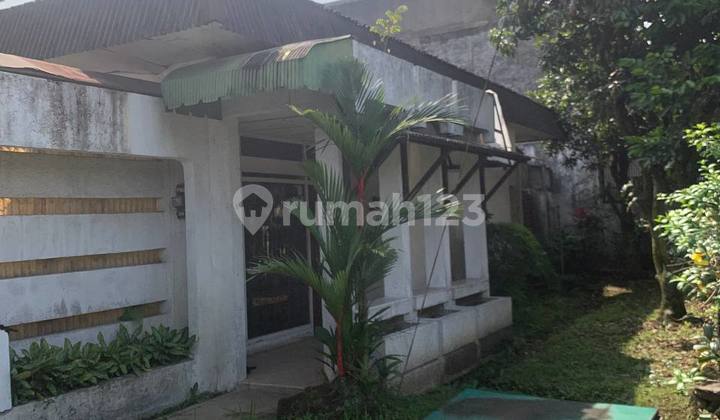 Rumah Lama Strategis Lingkungan Nyaman Arcamanik Dekat Griya
