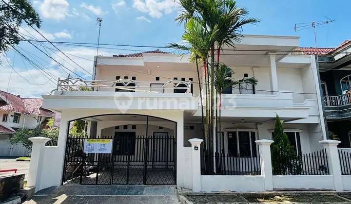 Rumah komplek Aria Graha Regency kota Bandung Full Renov Hook Rumah komplek Aria Graha Regency kota Bandung Full Renov Hook