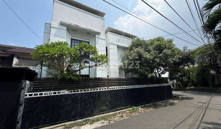 Rumah Mewah Siap Huni Komplek Cikutra Dekat Ke Gedung Sate 2