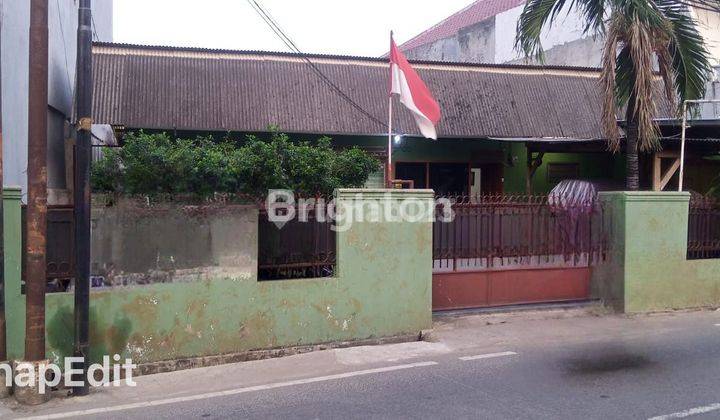 Rumah & Kost Luas Pinggir Jalan Dekat Binus 2