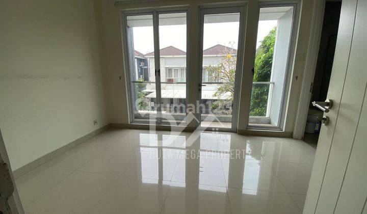 Rumah 2 Lantai Semi Furnished SHM di Discovery, Tangerang Selatan 2