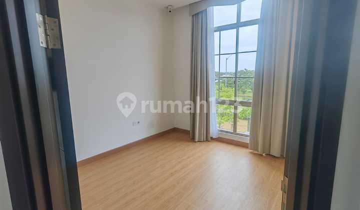 Termurah Rumah Pik 2 6X10 3 Lantai 3+1 Kamar Jakarta 2