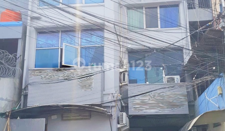 Boarding House with 41 Rooms in Sawah Besar 1