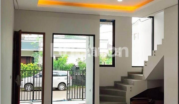 RUMAH BARU 2 LANTAI DI VILLA MELATI MAS