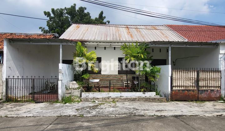 Rumah di Komp Angkasa Pura Kemayoran