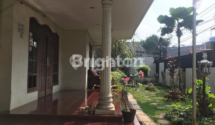 Rumah berhalaman luas di Setiabudi Jakarta Selatan 2