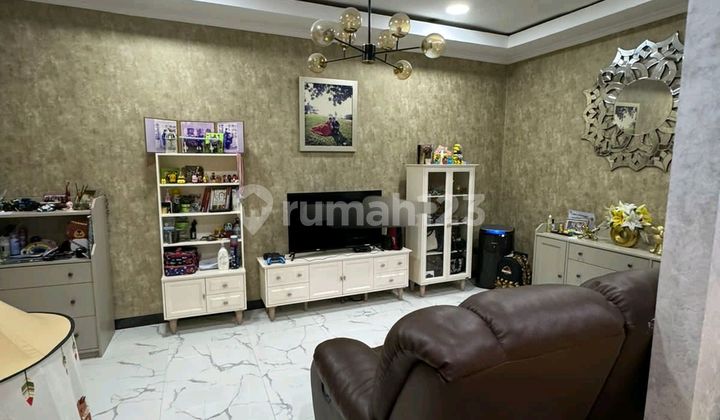 Dijual Cepat Rumah Semi Furnished Baru Renovasi Di Gading Serpong