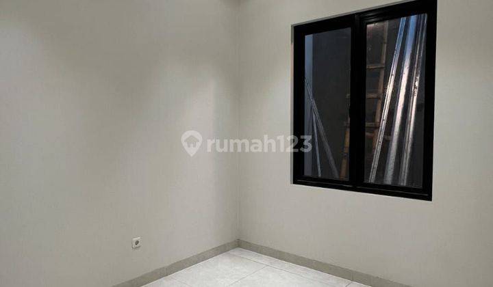 Rumah 2 Lantai Cakep Siap Huni Di Vanya Park, Bsd City, Tangerang Lokasi Strategis 2