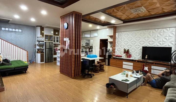 Turun Harga Pasti Termurah Rumah di Jelambar Cakep SHM 3 Lantai