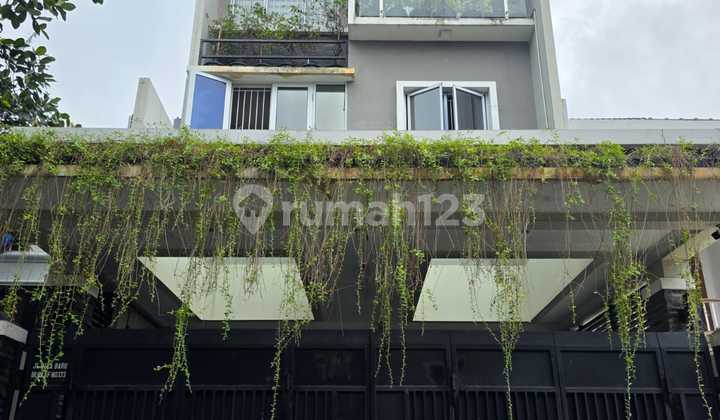 Termurah Jual Cepat Rumah Cakep SHM di Duri Kepa Jakarta Barat