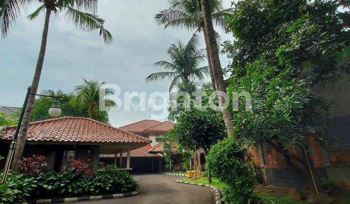 LAHAN KOMERSIL BONUS RUMAH MEWAH DI LENTENG AGUNG 1