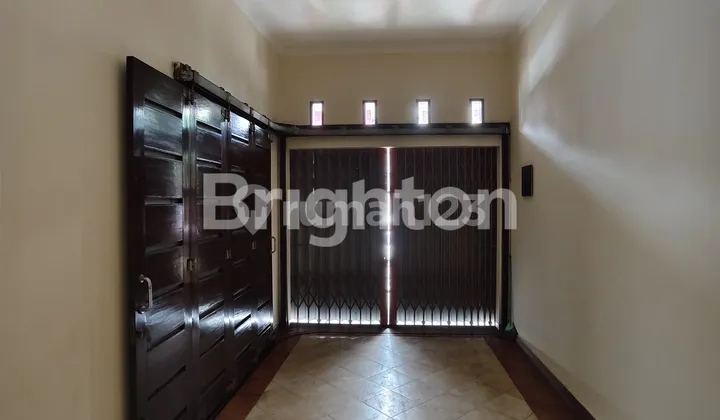 STRATEGIC RESIDENCE IN THE CHARM OF KHAYANGAN STRATEGIC RESIDENCE IN THE CHARM OF KHAYANGAN