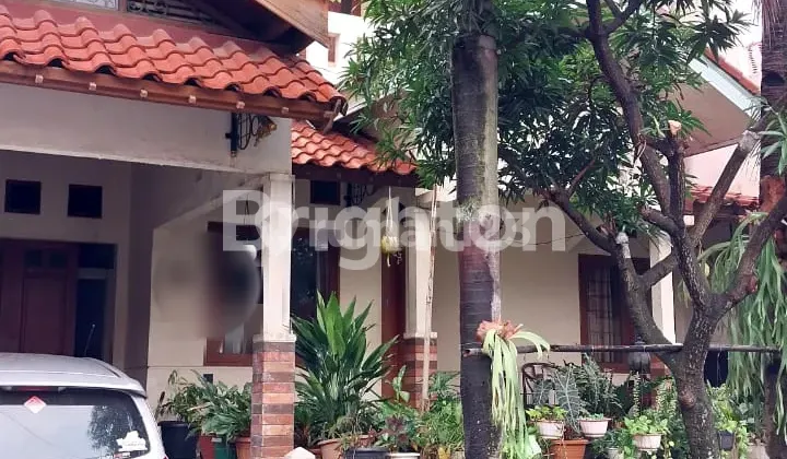 Hunian 2 Lantai Pesona Khayangan Depok