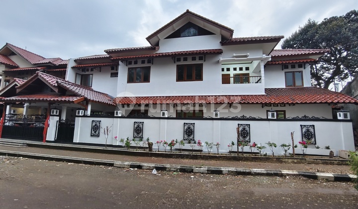 Rumah 2 Lantai Pesona Khayangan Siap Huni di Jl. Pesona Khayangan Blok Cm No. 22, Mekar Jaya, Sukma Jaya, Kota Depok, Jawa Barat, Indonesia, 16411, Margonda Rumah 2 Lantai Pesona Khayangan Siap Huni di Jl. Pesona Khayangan Blok Cm No. 22, Mekar Jaya, Sukma Jaya, Kota Depok, Jawa Barat, Indonesia, 16411, Margonda
