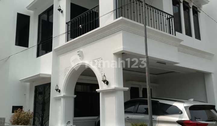 DIJUAL RUMAH MEWAH BANGUNAN BARU 4 KT 4KT Rumah Ciganjur Jakarta Selatan