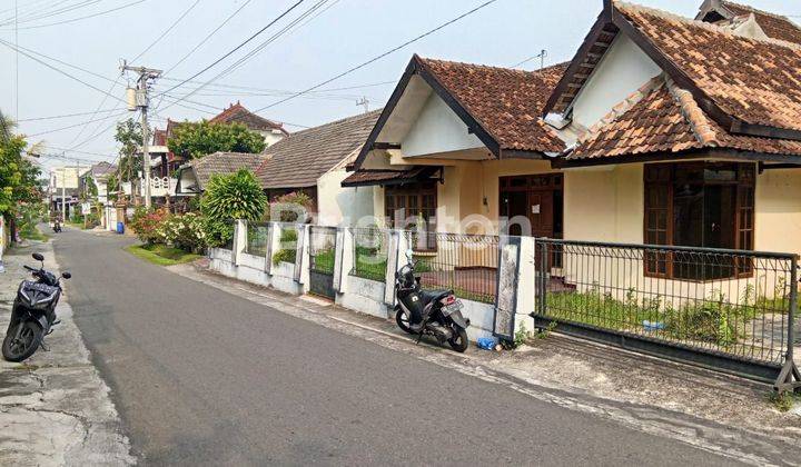 DISEWAKAN RUMAH DALAM RINGROAD DEKAT JEC 1